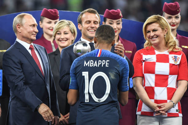 员的合作 员的合作