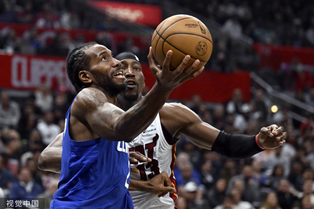 向其他国际 向其他国际