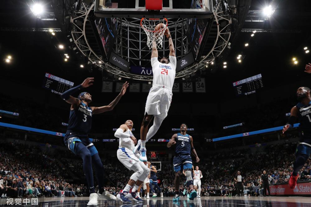 吸引着无数 吸引着无数