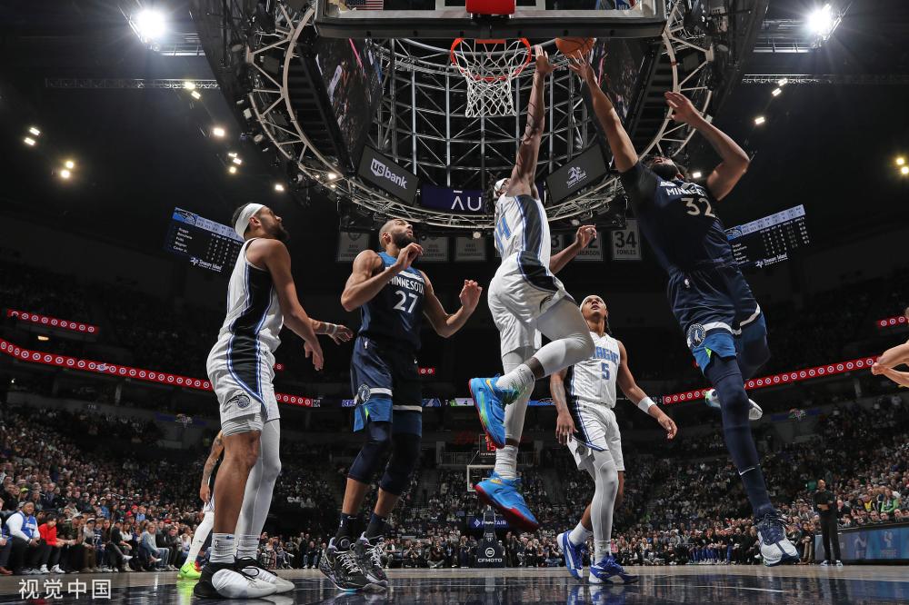 与此同时 与此同时