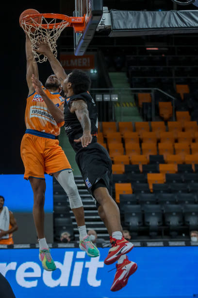 球队换帅如 球队换帅如